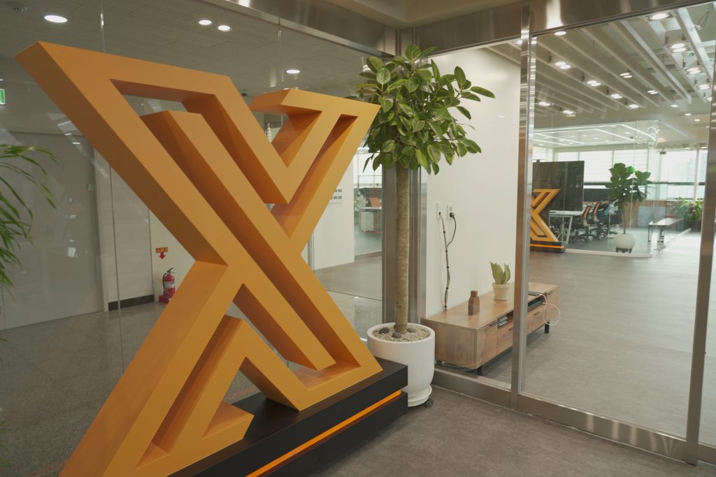 인터엑스 회사 전경